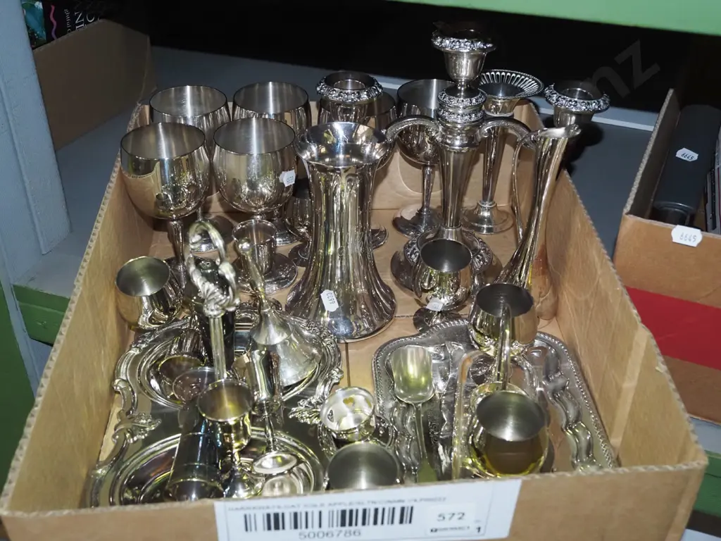 box; plated ware- egg cups, trays etc Image 1++