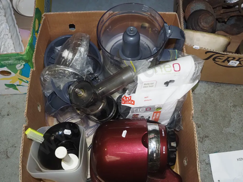 box; Kenwood kitchen whiz and accessories, Neo juicer Image 1++