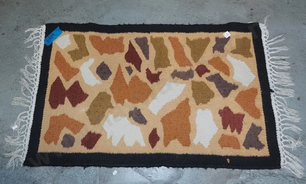 small woven floor mat L1000 W620 Image 1++