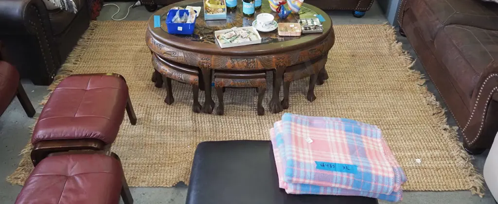 large jute rug L1540 W1770 Image 1++