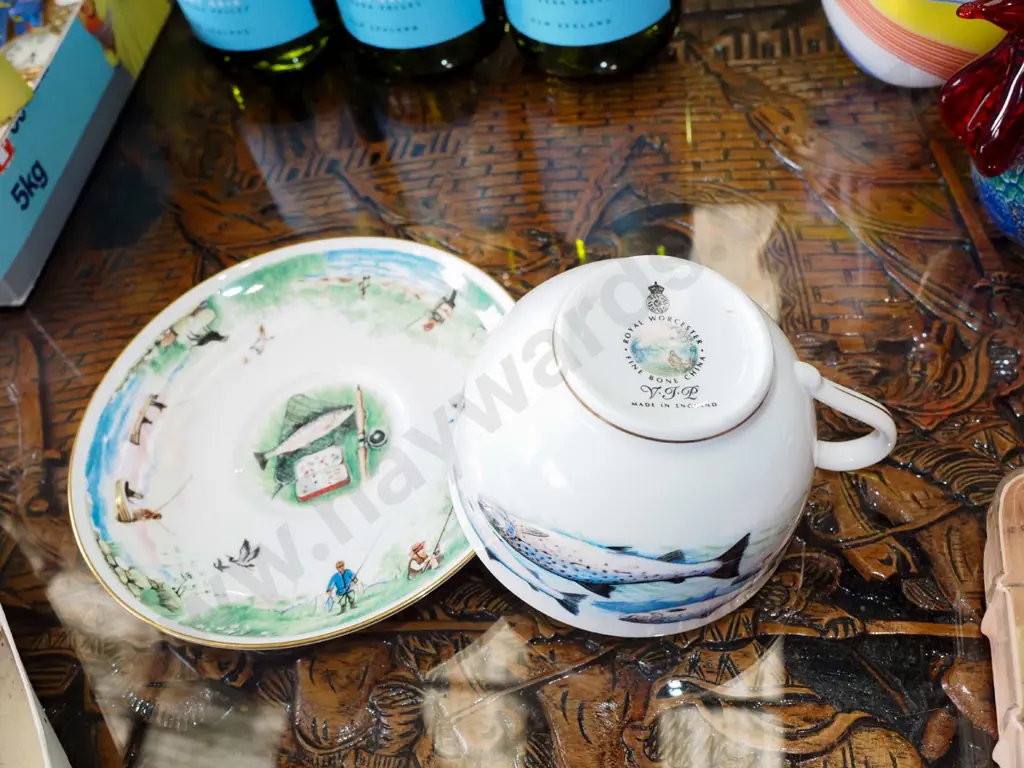 Royal Worcester fly fishing cup and saucer Image 1++