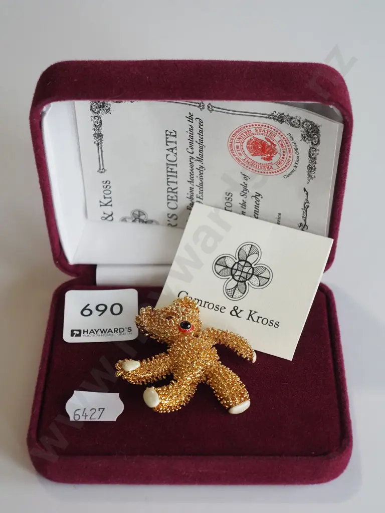 Camrose and Kross teddy bear brooch Image 1++