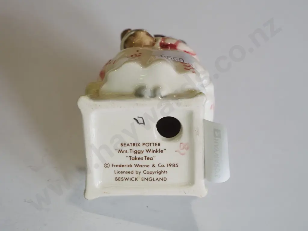 Beatrix Potter Mrs Tiggly-Winkle figurine H80 Image 1++
