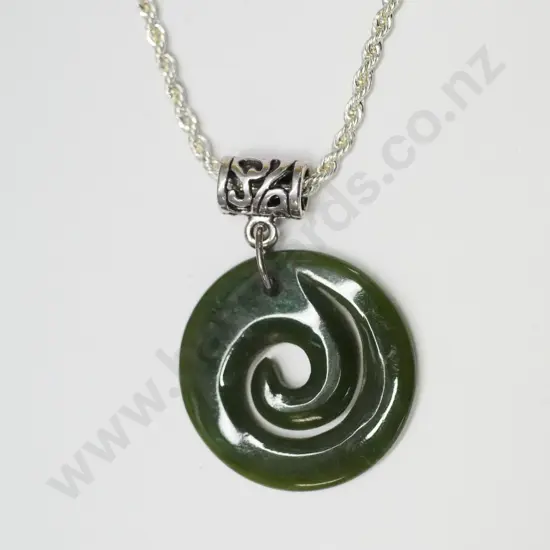 green stone pendant silver chain stamped 925