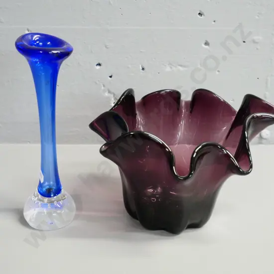 2 pieces of art glass - blue jack-in-the-pulpit vase H-200 and red bowl Diameter 210
