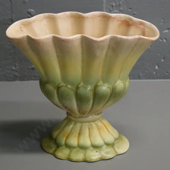 peach & green mottle glaze fan-shaped vase, mark is blurred, likely Shorter & Sons. H-200 W-200