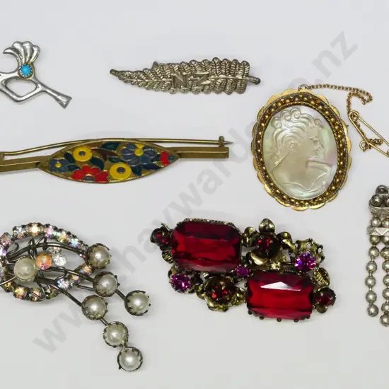 7 asstd costume brooches