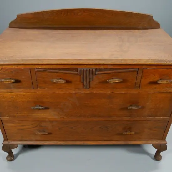 deco oak 5-drawer chest - some corrosion to metal handles, minor splitting to top H-800 W-990 D-490