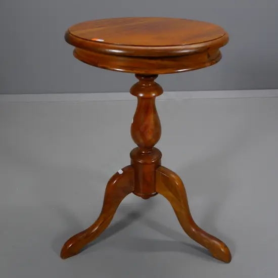 reproduction mahogany wine table on tripod base H-630 Diameter 400