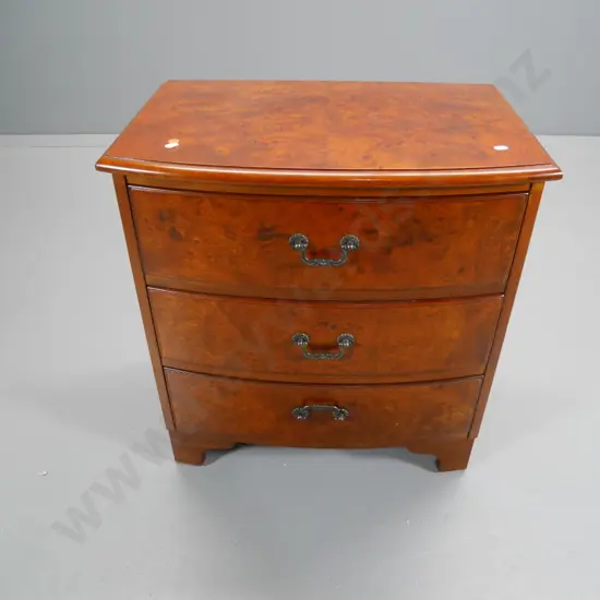 reproduction mahogany and burr walnut bow-front 3-drawer bedside cabinet H-620 W-580 D-360