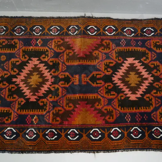 small hand-knotted wool floor rug L-1450 W-770