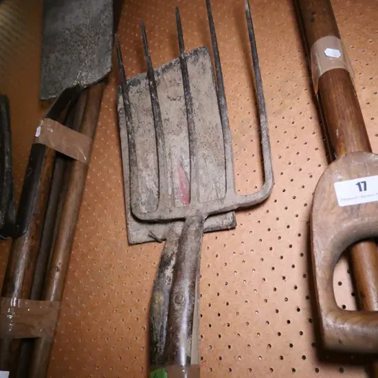 garden tools