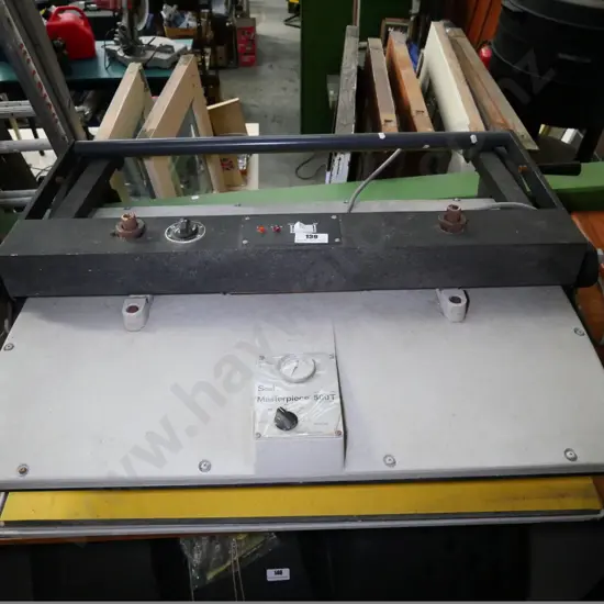 Seal dry-mounting laminating press