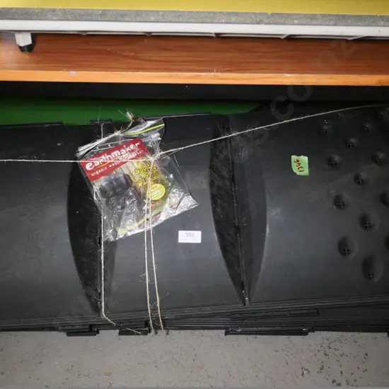 Earthmaker black plastic compost bin