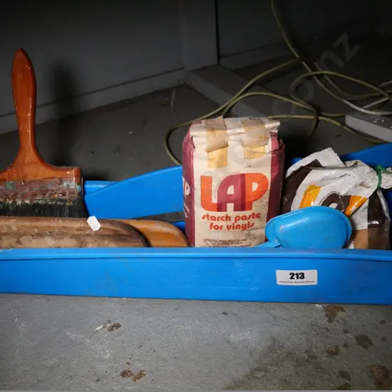 wallpapering accessories