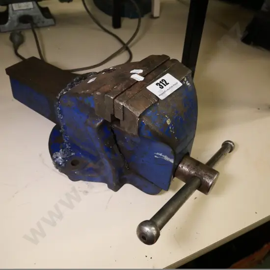 Record No. 5 engineer's vise