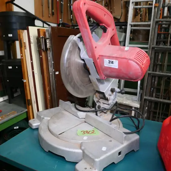 Cobra compound mitre saw