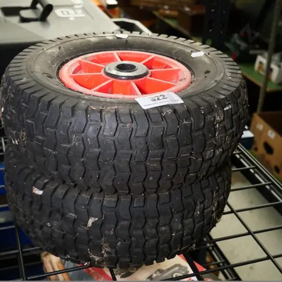 2 pneumatic tyres