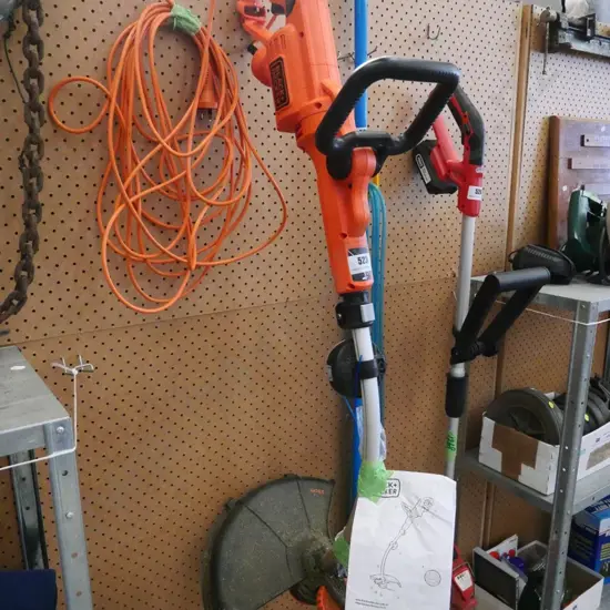 Black and Decker corded line trimmer