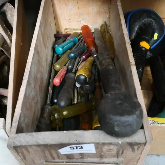 box of screwdrivers 