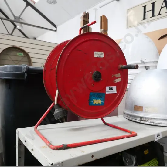 extension cord on reel