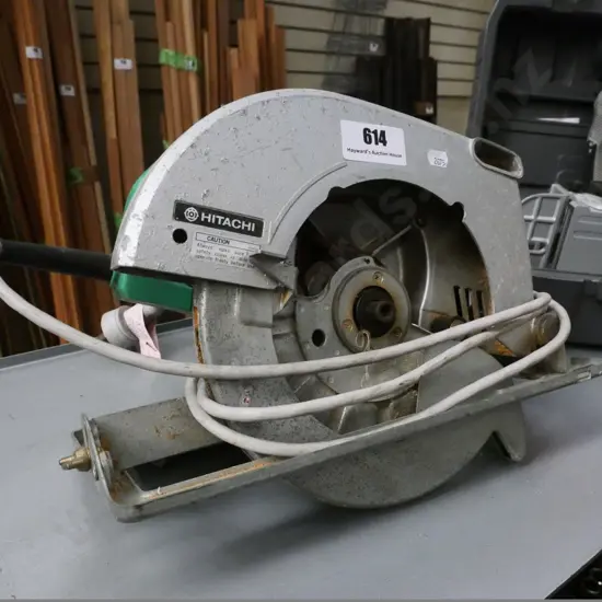 Hitachi skilsaw, no blade