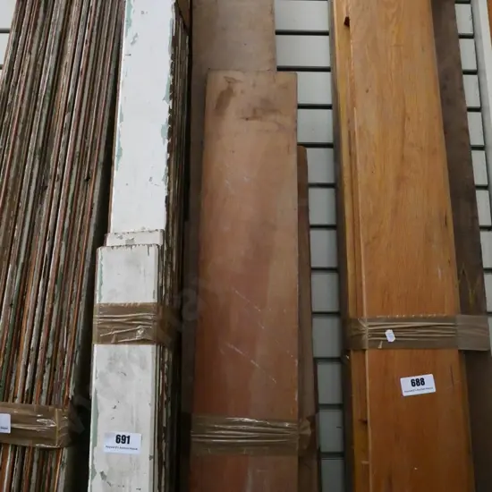 various lengths of mixed timbers