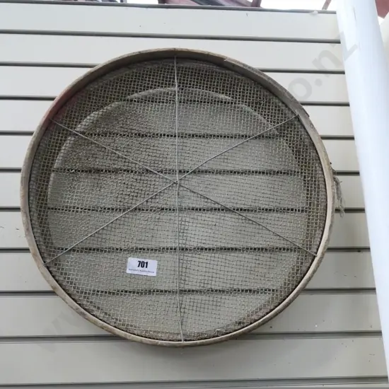 garden sieve