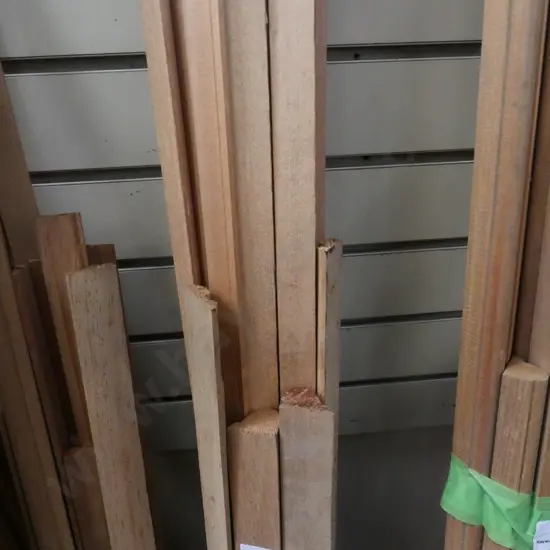 various lengths of rimu moulding