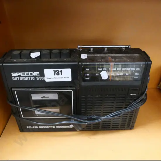 workshop AM/FM/cassette radio