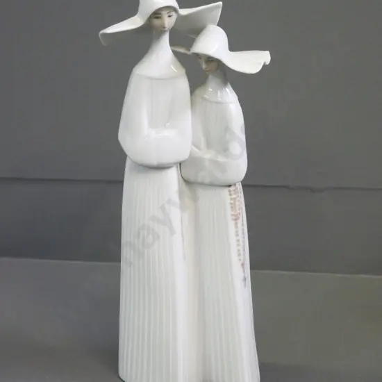 Lladro figurine - 2 nuns, No. 4611 - H-350