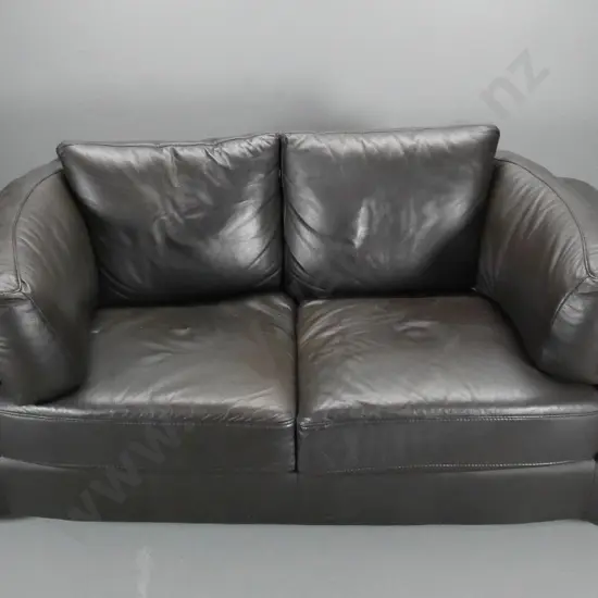 contemporary Natuzzi leather upholstered 2-seater settee - some scratches to leather H-800 W-1780 D-950