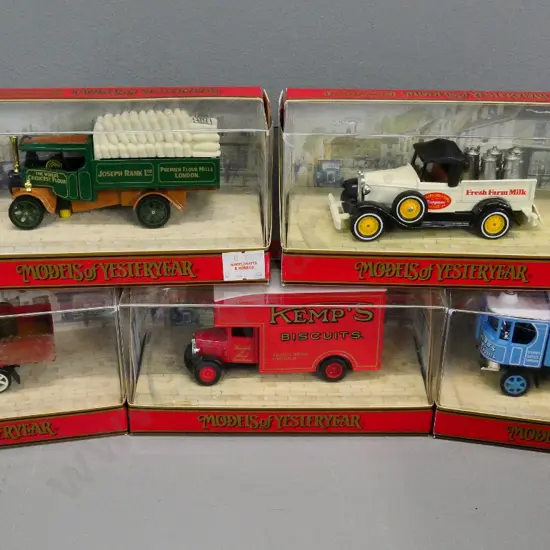 Matchbox Models of Yesteryear - 5 delivery trucks