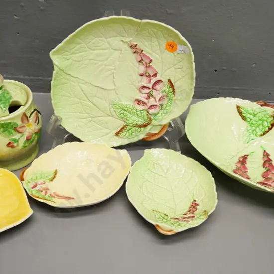 5 Carlton Ware dishes, 4 are Foxglove pattern, and a lidded sugar bowl. Largest is L-210 W-140