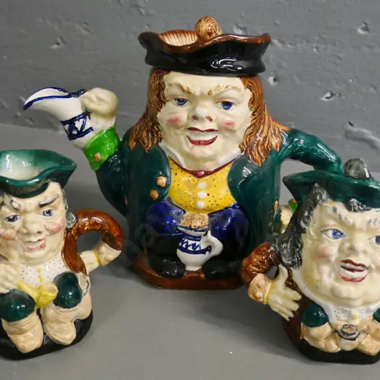 Burleigh "Toby Philpott" teapot, milk & sugar set - teapot is H-170