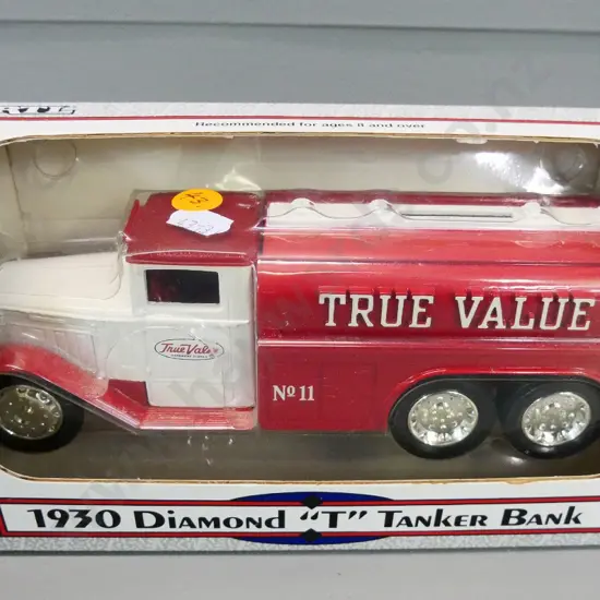 boxed ERTL 1:34 scale die-cast vehicle money box - 1930 Diamond T tanker truck