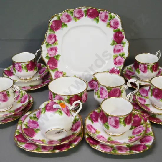 Royal Albert Old English Rose 21-piece tea set