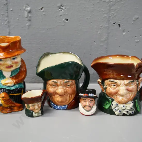 5 small toby jugs - 4 Royal Doulton and tallest is Shorter & Son H-110