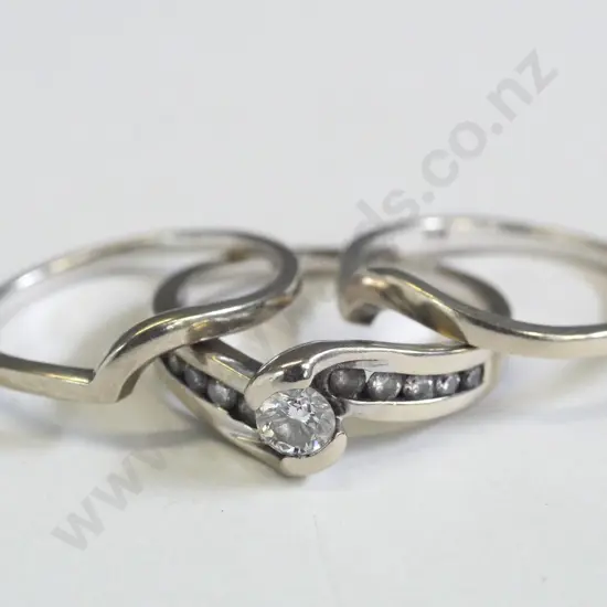 14k set of 3 rings  stamped 14k