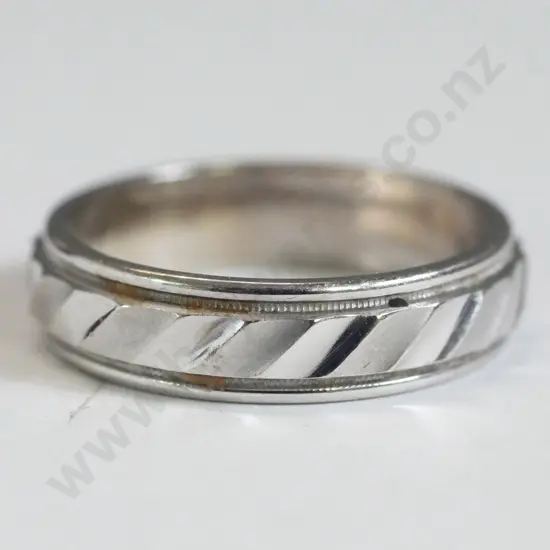 14k mans silver ring  stamped 14k