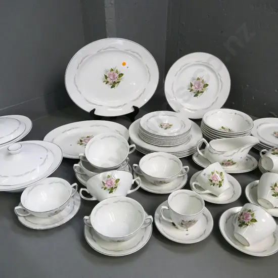 large Grindley 'Baroness' pattern 6 place dinner set w/ashetts, covered veges, soup bowls, etc. - some fine crazing