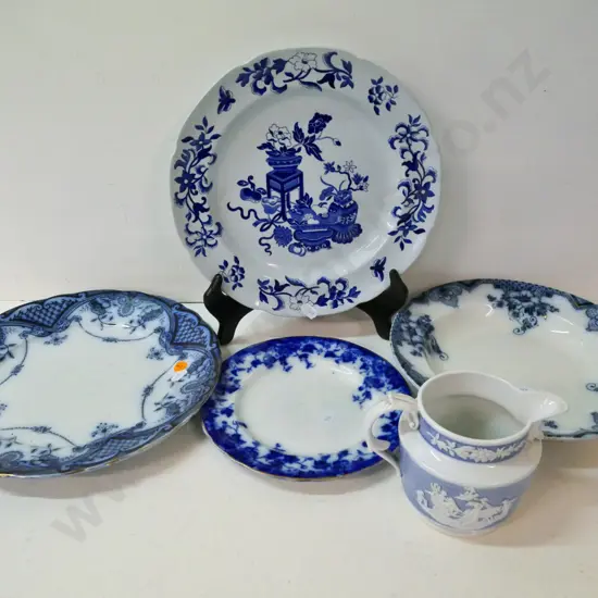 vintage blue & white porcelain - 3 flow blue plates (one has chip) Spode 'Bowpot' plate D-260 and relief pattern jug