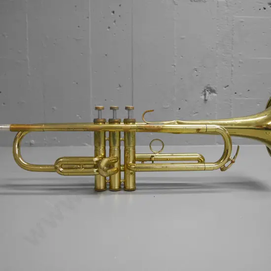 brass trumpet - some tarnishing and dints, 1 valve sticky