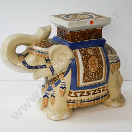 large elephant pot plant stand H-380 L-500