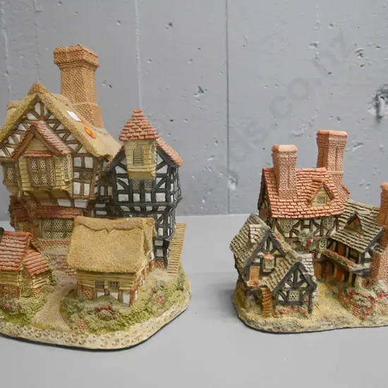 2x hand made and hand painted cottage miniatures H-240