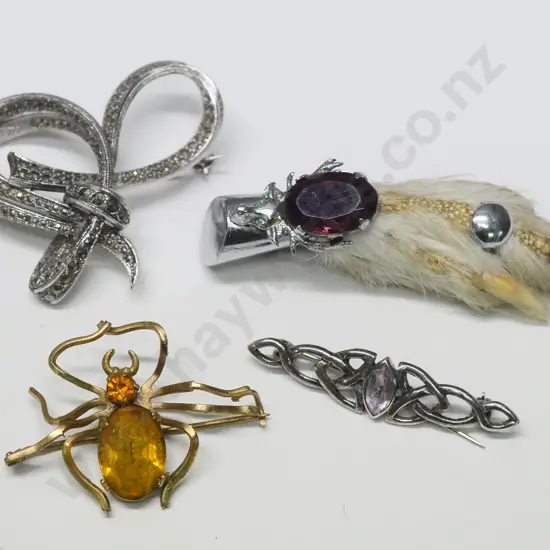 4 brooches - silver bar brooch stamped 925, insect brooch, marcasite brooch & grouse foot brooch