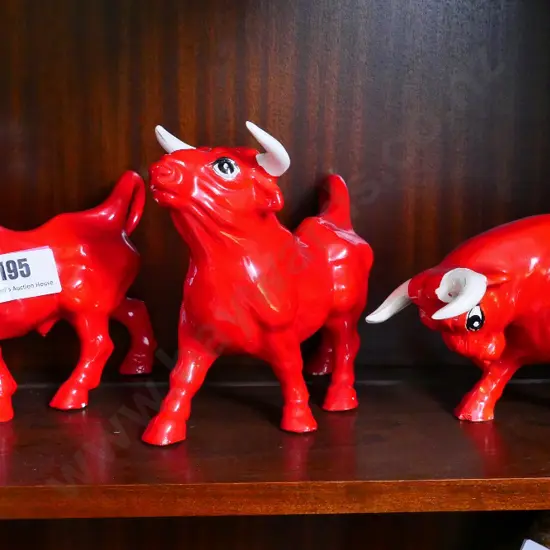 set of 3 mid-century Japanese porcelain red bull figurines - minor flecks and faults, approx H-170 L-200