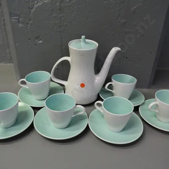 Poole 7-piece coffee set with coffee pot H-210 W-210