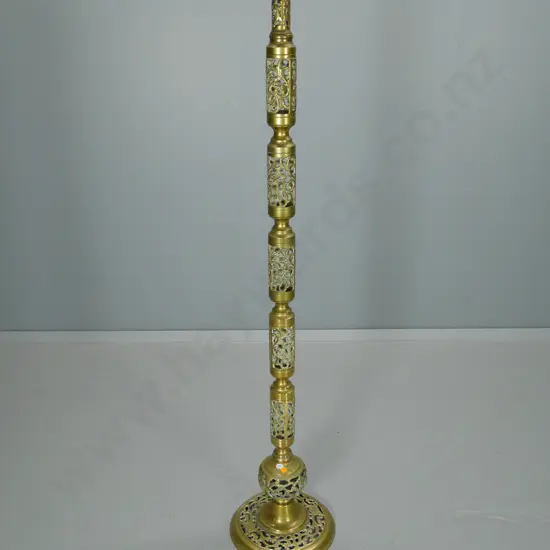 cast brass filigree standard lamp base - needs rewiring H1370 D300 at base