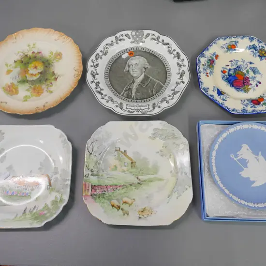 6x cabinet plates, including boxed Wedgwood Jasperware Britannia plate